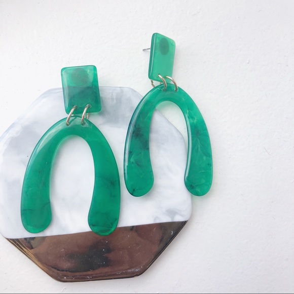 Exaggerating Shapes Statement Earrings Green - Picture 3 of 4